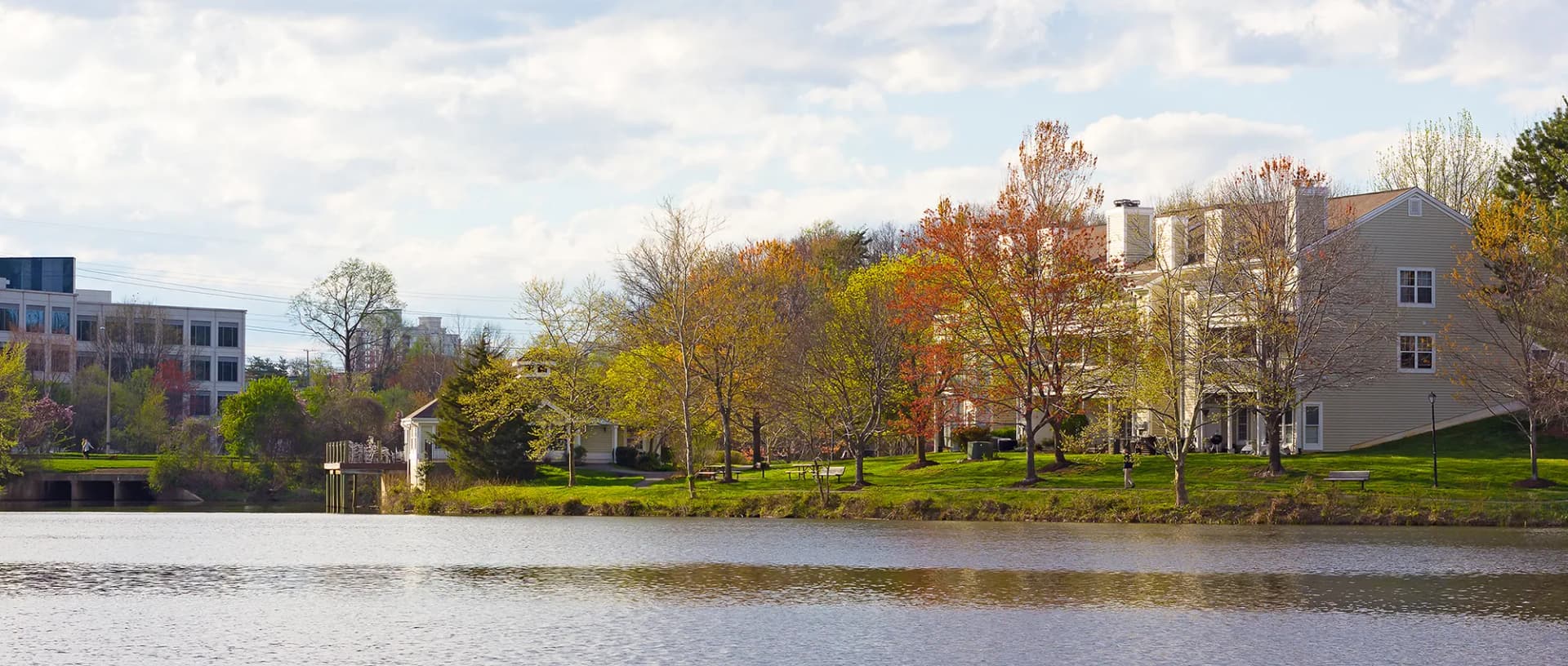 Northern Virginia lakeside community with homes and autumn trees